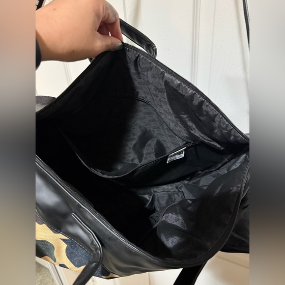 PUMA Black and Tan Camouflage Duffel Bag - Picture 4 of 5
